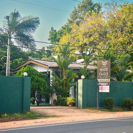 White Eagle Hotel Sigiriya Exterior foto