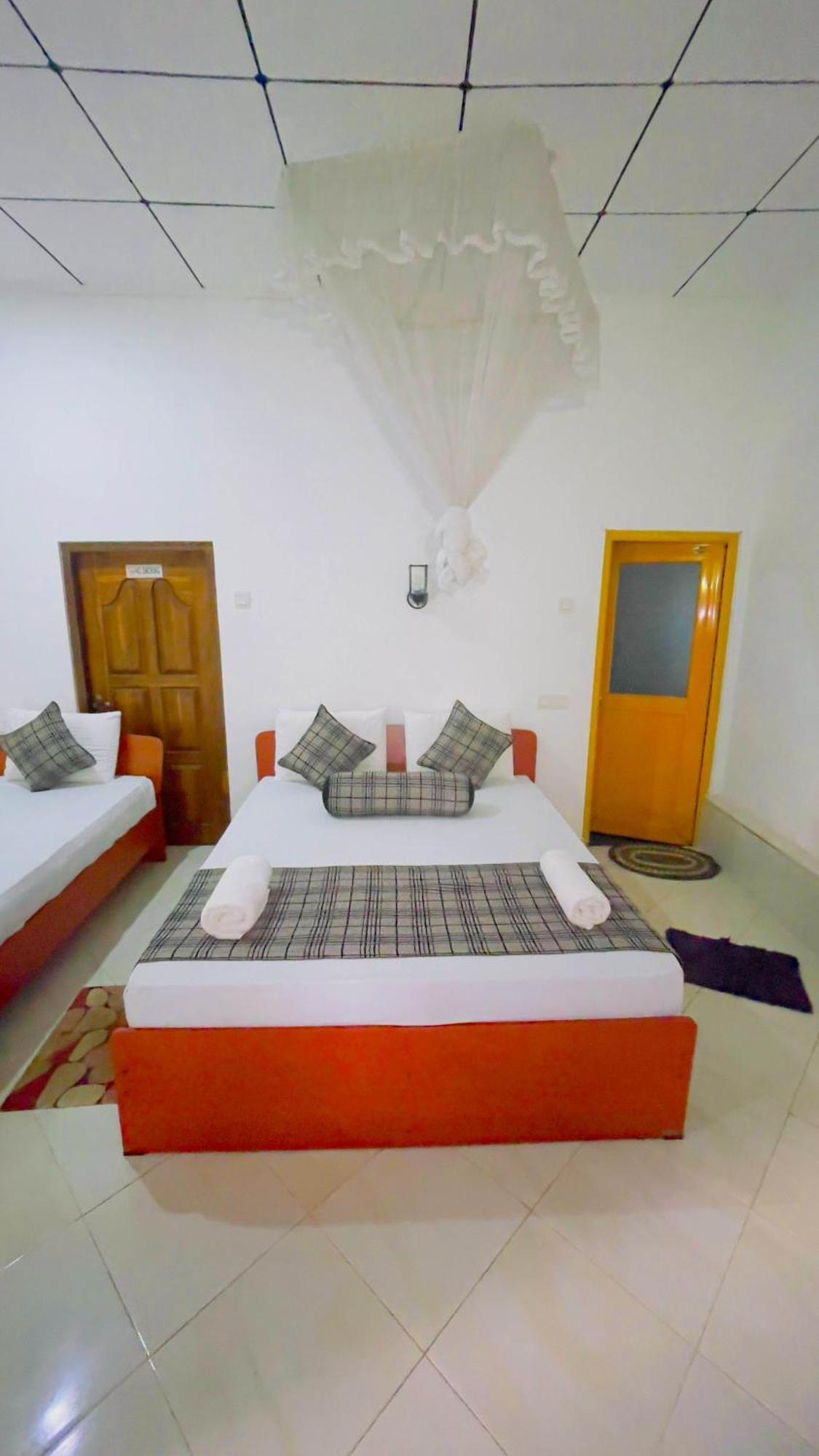 White Eagle Hotel Sigiriya Exterior foto