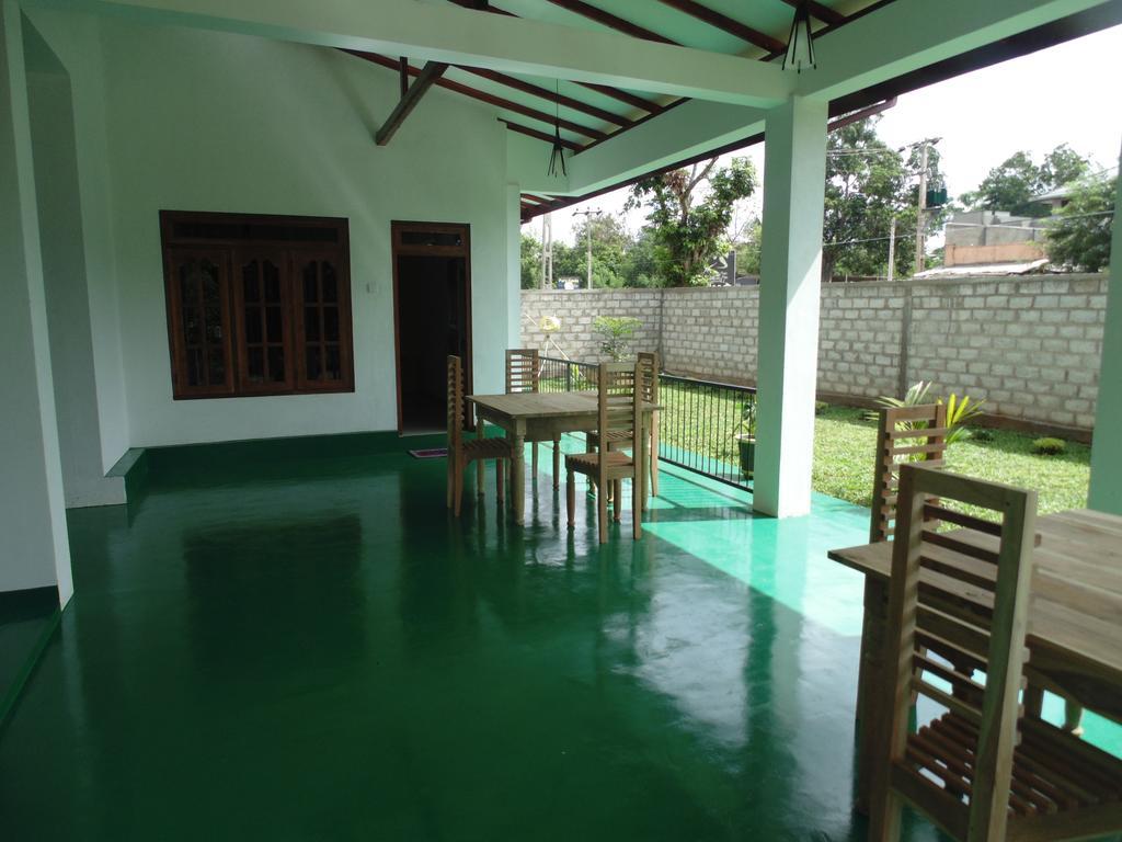 White Eagle Hotel Sigiriya Exterior foto