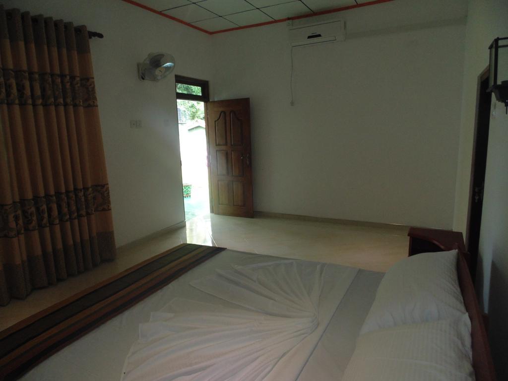 White Eagle Hotel Sigiriya Exterior foto