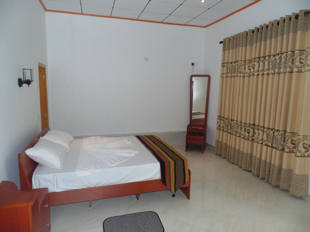 White Eagle Hotel Sigiriya Zimmer foto